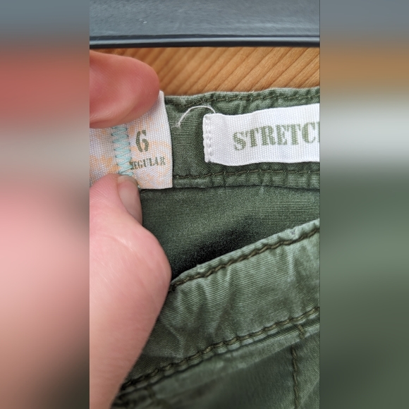 Old Navy cotton stretch low rise pants - Picture 3 of 6